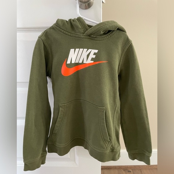 Nike Other - Nike boys green hoodie size small